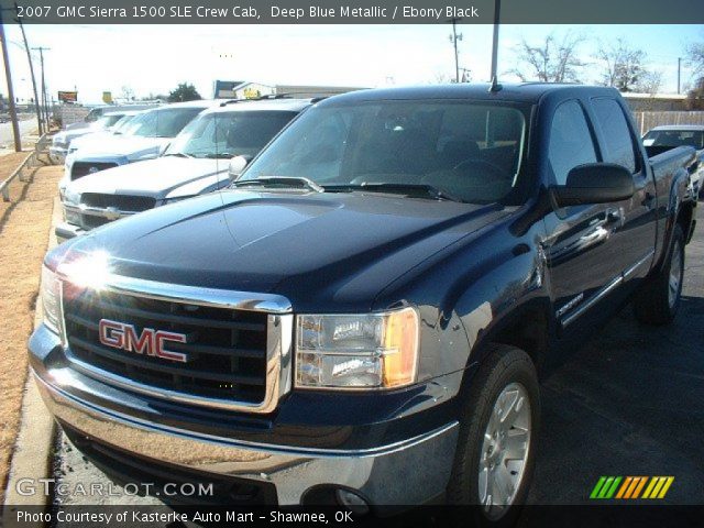 2007 GMC Sierra 1500 SLE Crew Cab in Deep Blue Metallic