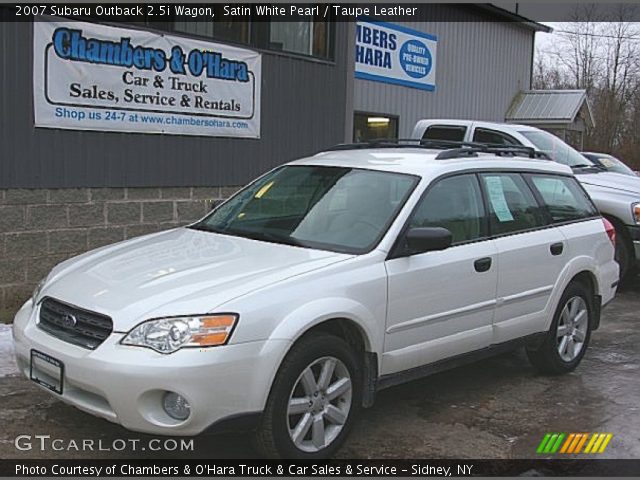 2007 Subaru Outback 2.5i Wagon in Satin White Pearl