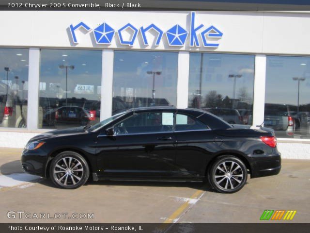 2012 Chrysler 200 S Convertible in Black