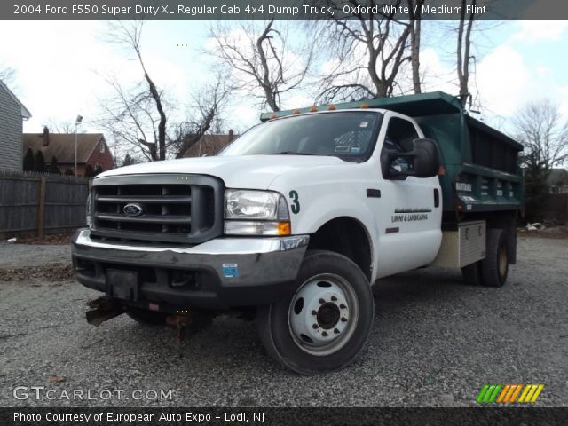 2004 Ford F550 Super Duty XL Regular Cab 4x4 Dump Truck in Oxford White
