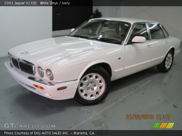 2001 Jaguar XJ XJ8 in White Onyx