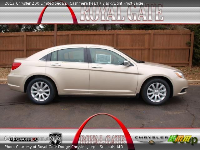 2013 Chrysler 200 Limited Sedan in Cashmere Pearl