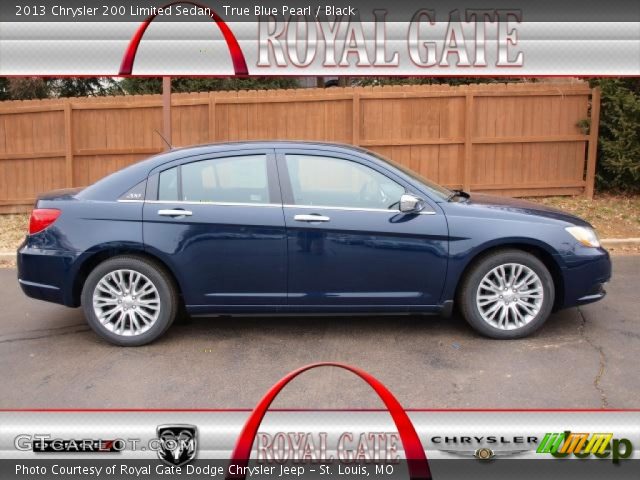2013 Chrysler 200 Limited Sedan in True Blue Pearl
