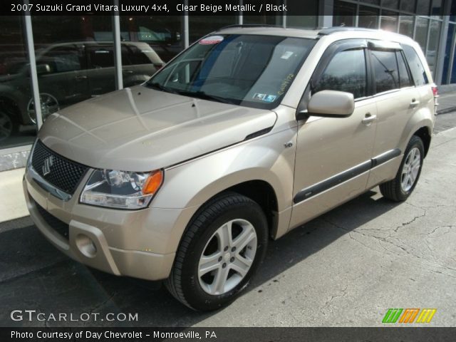 2007 Suzuki Grand Vitara Luxury 4x4 in Clear Beige Metallic