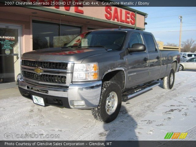 2007 Chevrolet Silverado 2500HD LT Crew Cab 4x4 in Graystone Metallic