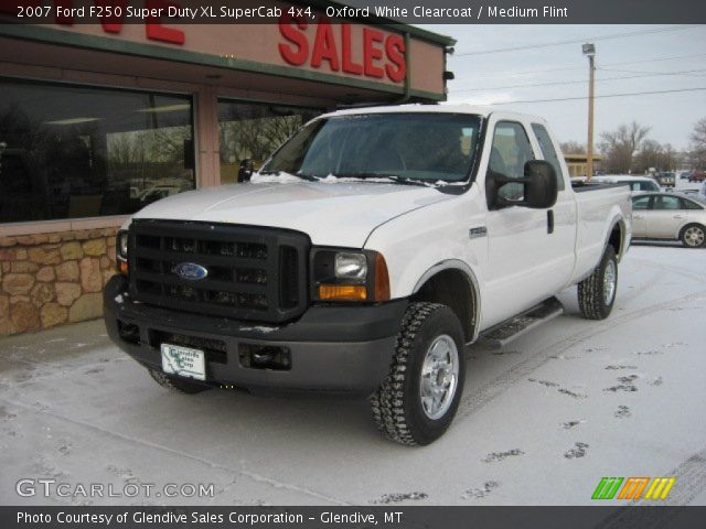 2007 Ford F250 Super Duty XL SuperCab 4x4 in Oxford White Clearcoat