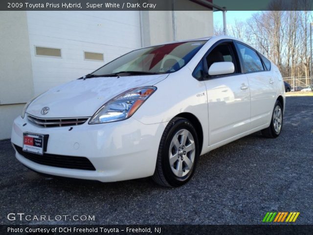 2009 Toyota Prius Hybrid in Super White