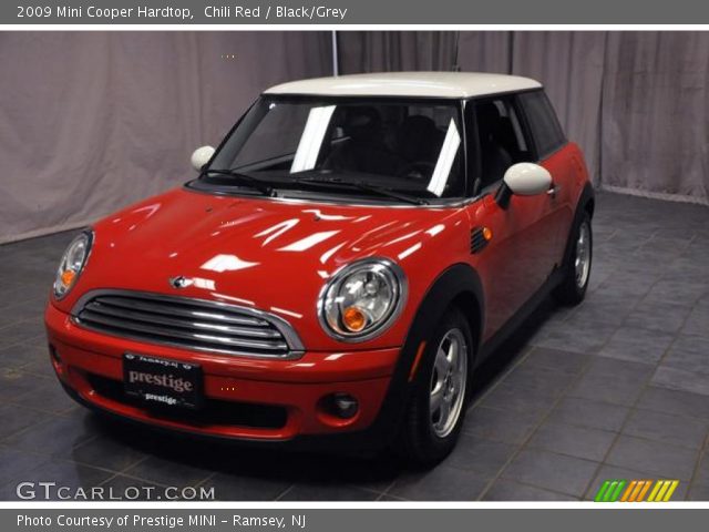 2009 Mini Cooper Hardtop in Chili Red