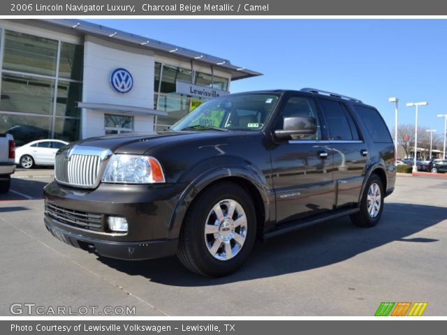 2006 Lincoln Navigator Luxury in Charcoal Beige Metallic