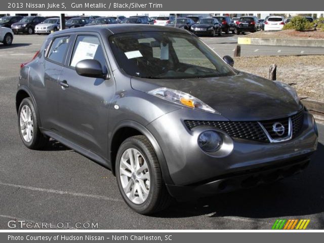 2013 Nissan Juke S in Gun Metallic