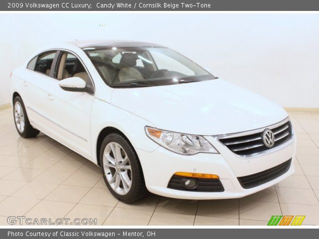 2009 Volkswagen CC Luxury in Candy White
