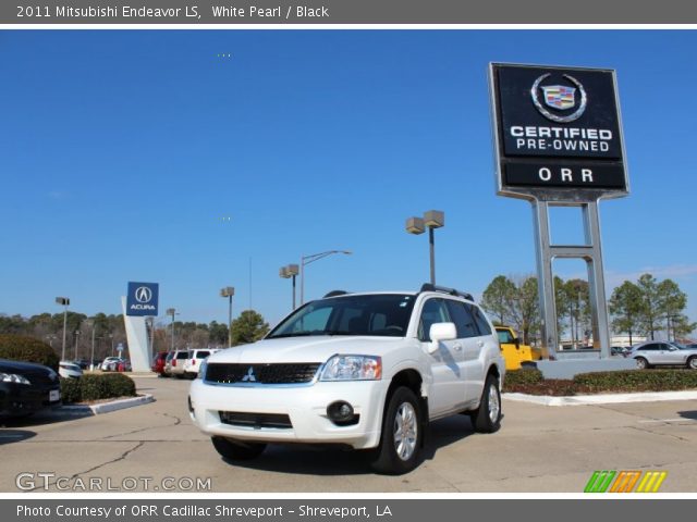 2011 Mitsubishi Endeavor LS in White Pearl