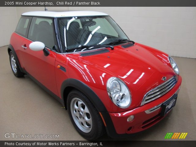 2005 Mini Cooper Hardtop in Chili Red