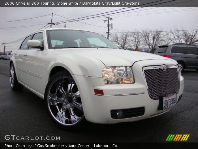 2006 Chrysler 300 Touring in Stone White