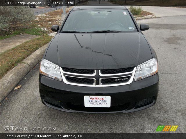 2012 Dodge Avenger SXT in Black