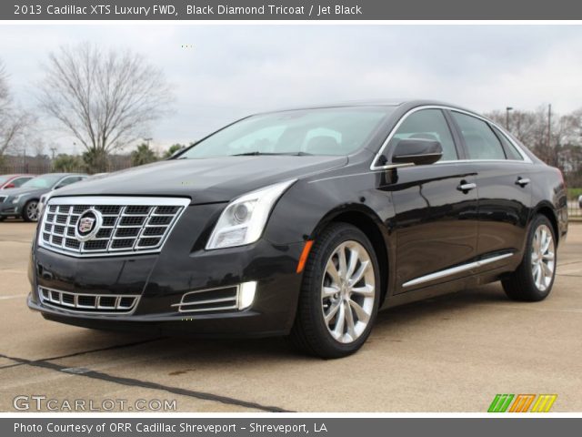 2013 Cadillac XTS Luxury FWD in Black Diamond Tricoat