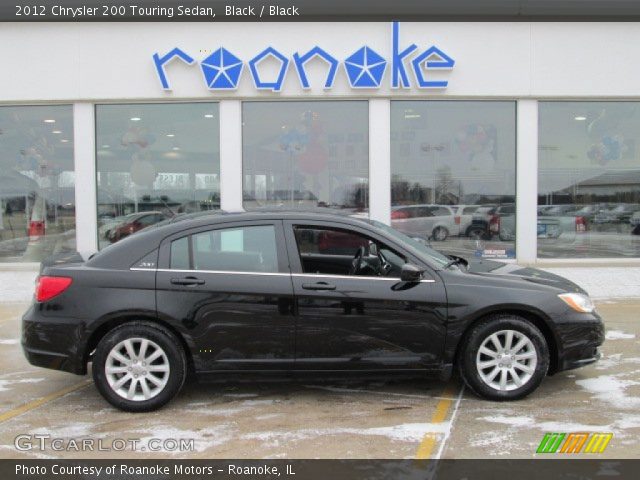 2012 Chrysler 200 Touring Sedan in Black