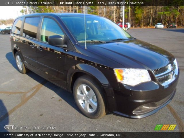 2013 Dodge Grand Caravan SE in Brilliant Black Crystal Pearl