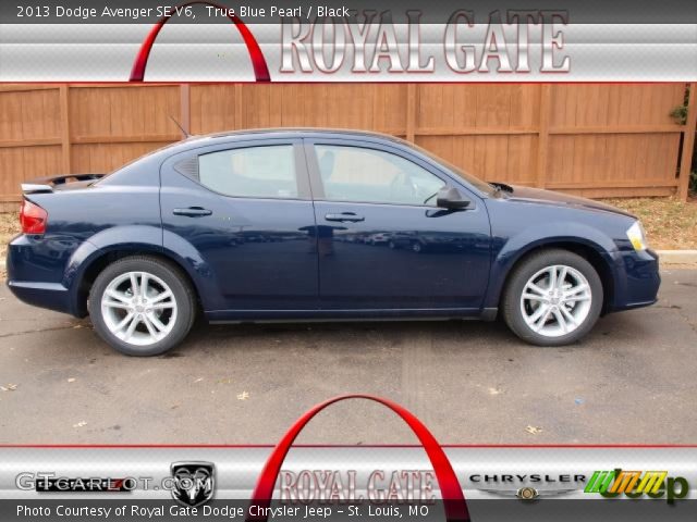 2013 Dodge Avenger SE V6 in True Blue Pearl