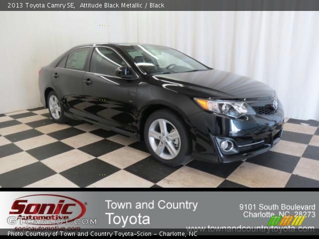 2013 Toyota Camry SE in Attitude Black Metallic