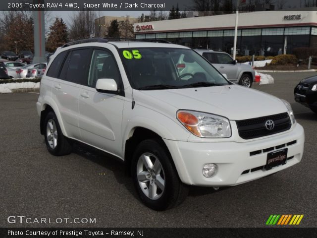 2005 Toyota RAV4 4WD in Super White