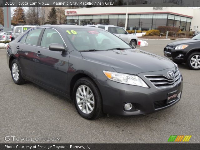 2010 Toyota Camry XLE in Magnetic Gray Metallic