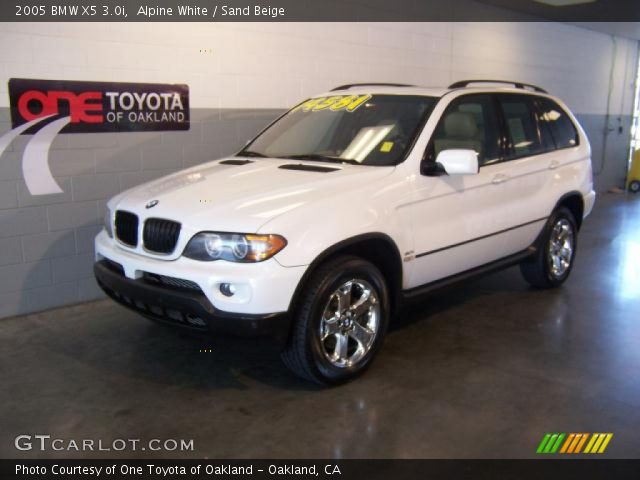 2005 BMW X5 3.0i in Alpine White