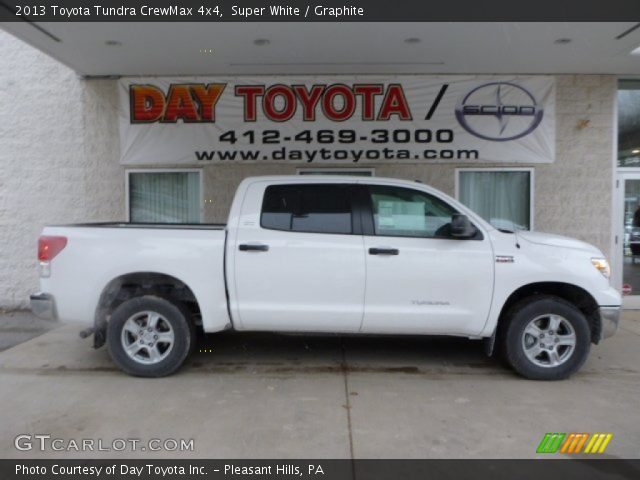 2013 Toyota Tundra CrewMax 4x4 in Super White