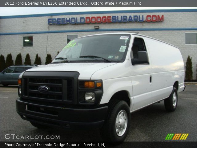 2012 Ford E Series Van E250 Extended Cargo in Oxford White