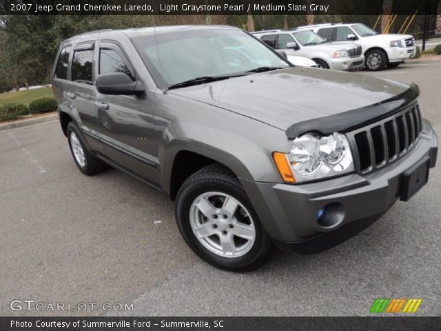 2007 Jeep Grand Cherokee Laredo in Light Graystone Pearl