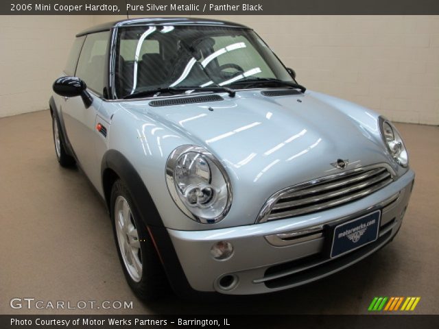2006 Mini Cooper Hardtop in Pure Silver Metallic