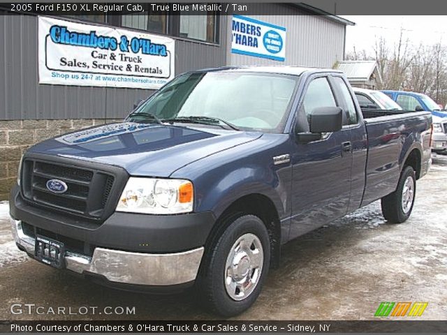 2005 Ford F150 XL Regular Cab in True Blue Metallic