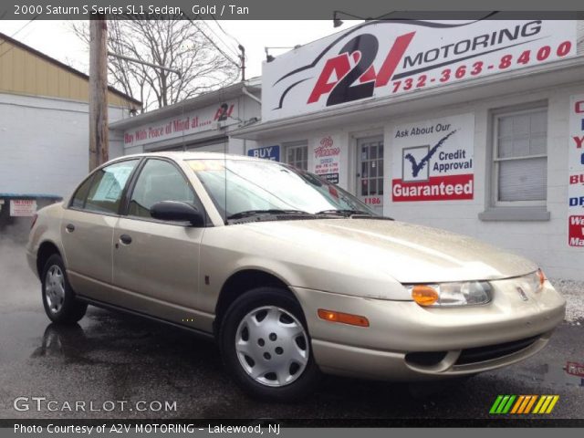 2000 Saturn S Series SL1 Sedan in Gold