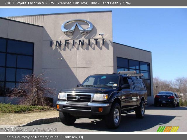 2000 Toyota Tacoma V6 SR5 Extended Cab 4x4 in Black Sand Pearl
