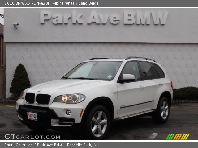 2010 BMW X5 xDrive30i in Alpine White