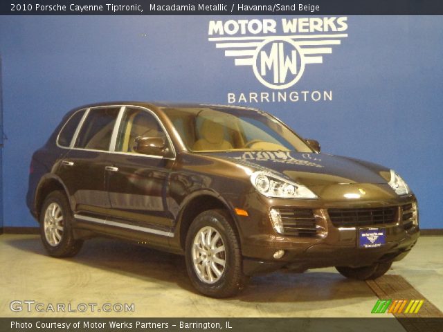 2010 Porsche Cayenne Tiptronic in Macadamia Metallic