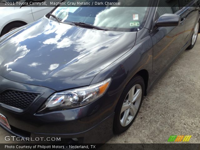 2011 Toyota Camry SE in Magnetic Gray Metallic