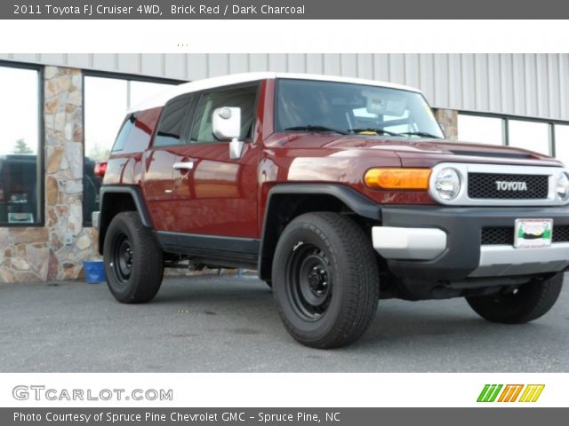 2011 Toyota FJ Cruiser 4WD in Brick Red