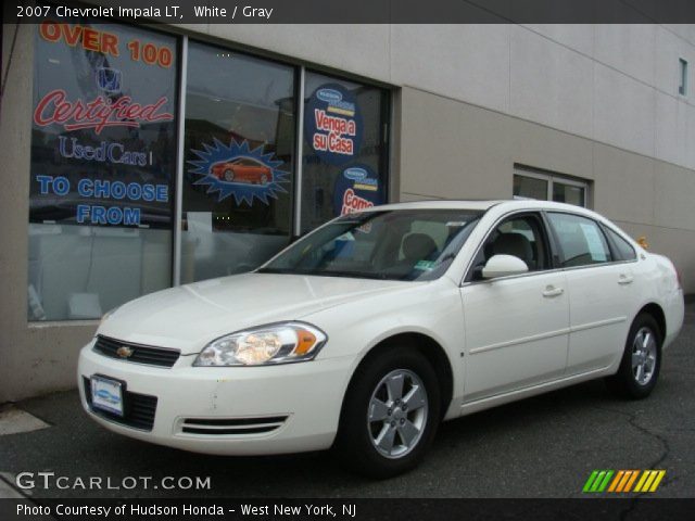 2007 Chevrolet Impala LT in White