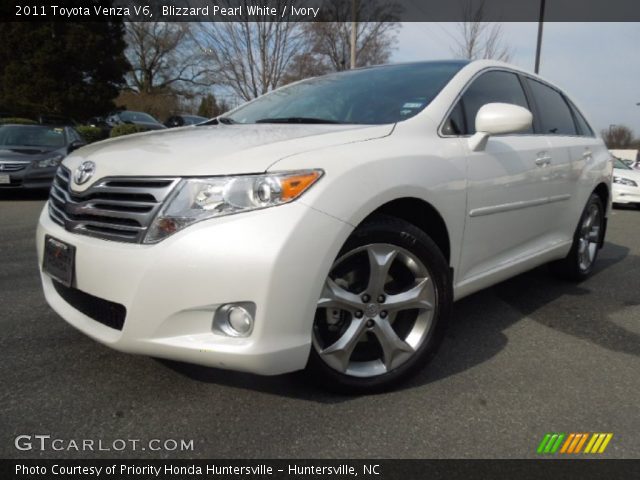 2011 Toyota Venza V6 in Blizzard Pearl White