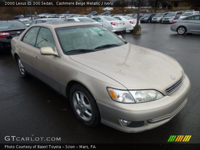 2000 Lexus ES 300 Sedan in Cashmere Beige Metallic