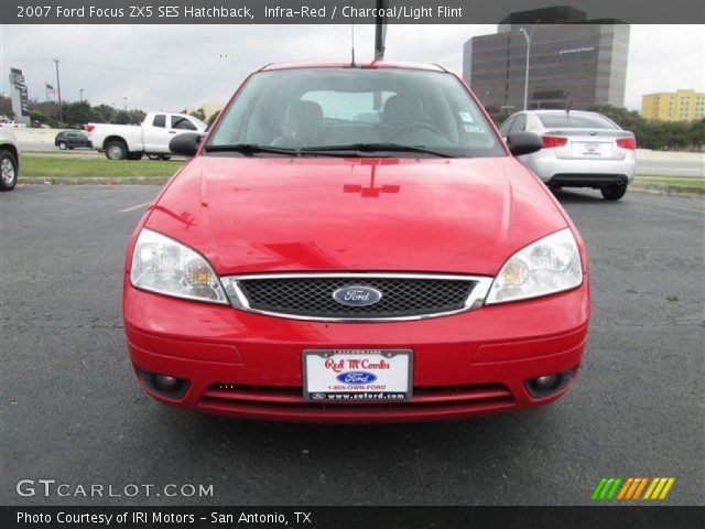 2007 Ford Focus ZX5 SES Hatchback in Infra-Red