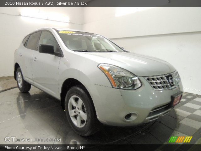 2010 Nissan Rogue S AWD in Silver Ice