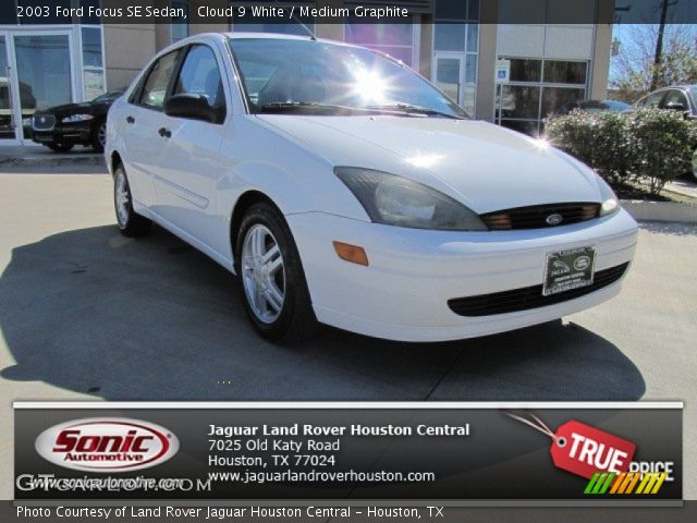 2003 Ford Focus SE Sedan in Cloud 9 White