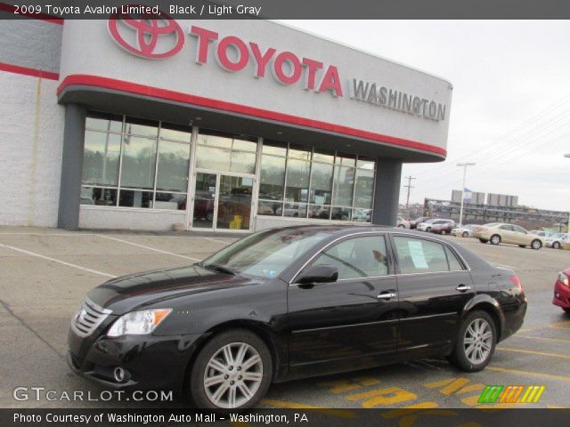 2009 Toyota Avalon Limited in Black
