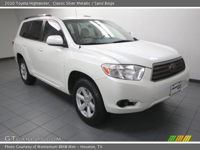 2010 Toyota Highlander  in Classic Silver Metallic
