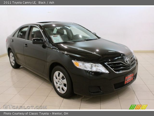 2011 Toyota Camry LE in Black
