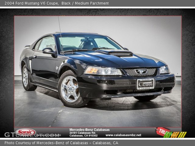 2004 Ford Mustang V6 Coupe in Black