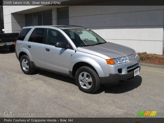 2005 Saturn VUE  in Silver Nickel