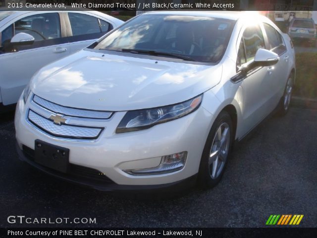 2013 Chevrolet Volt  in White Diamond Tricoat